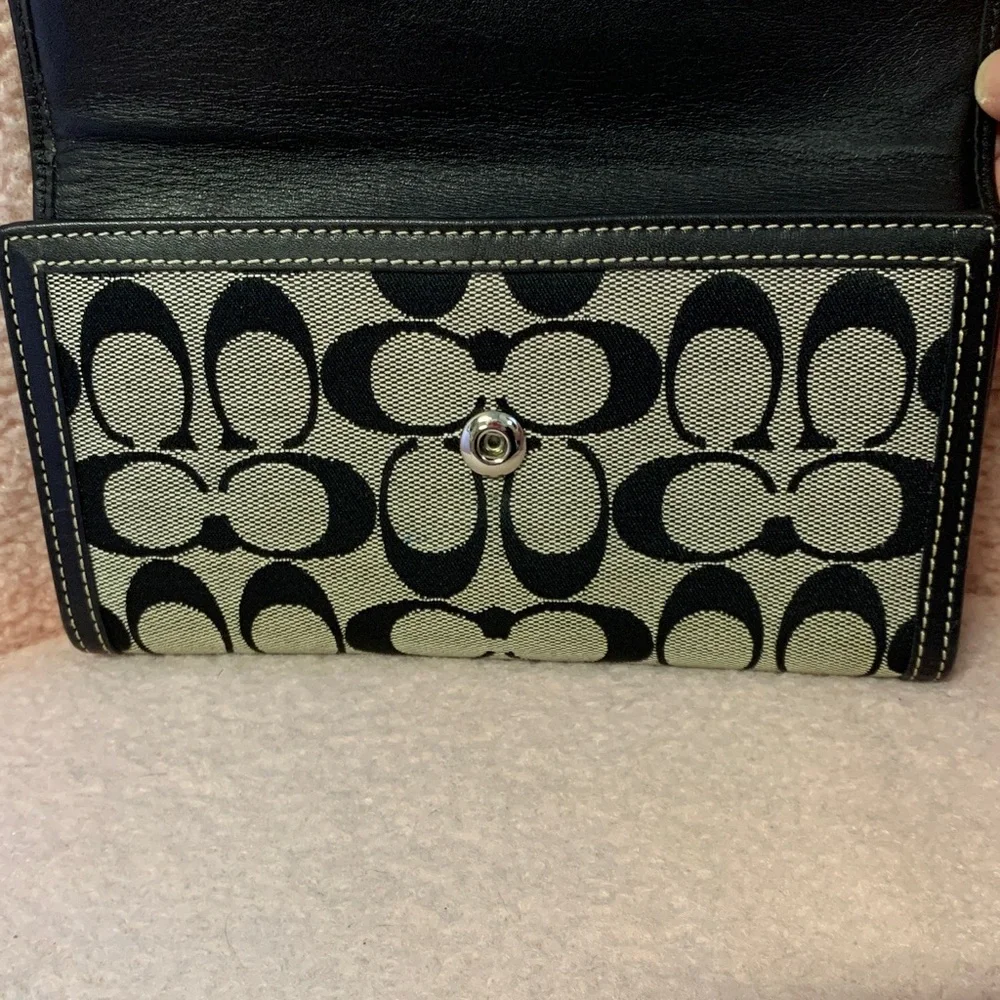Coach Signature Canvas Wallet in Black and Tan